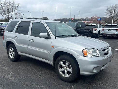 Used 2005 MAZDA Tribute s w/ Package 3 image 2