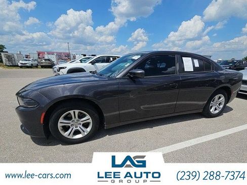 Used 2020 Dodge Charger SXT w/ Leather Interior Group RWD image 1