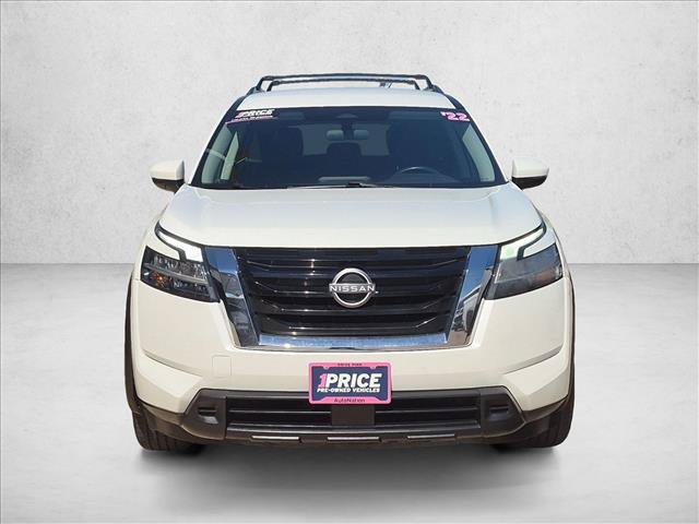 Used 2022 Nissan Pathfinder SV AWD/4WD image 2