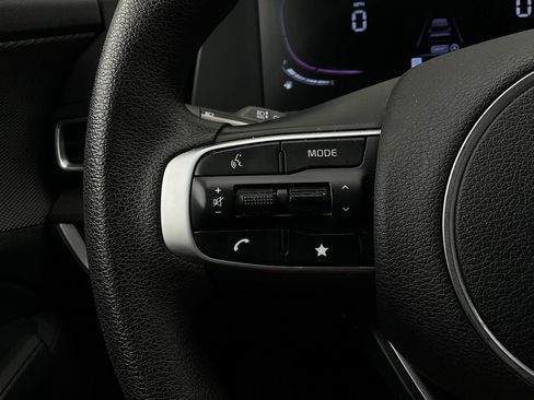 Used 2025 Kia Sportage LX image 31