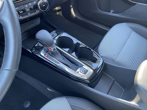 Used 2025 Chevrolet Trax LT w/ Driver Confidence Package image 20