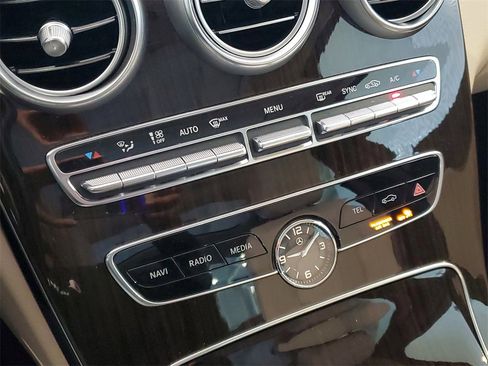 Used 2021 Mercedes-Benz C 300 Sedan image 30