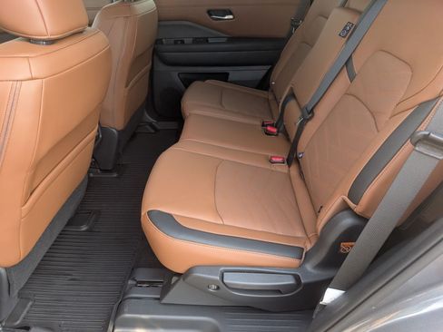 Used 2025 Nissan Pathfinder Platinum w/ Cargo Package FWD image 29