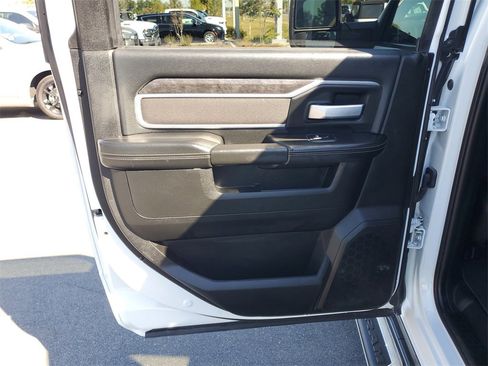 Used 2024 RAM 2500 Big Horn image 29