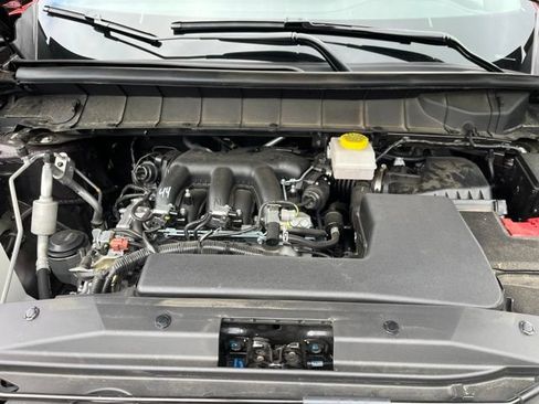 Used 2025 Nissan Pathfinder Rock Creek AWD/4WD image 35