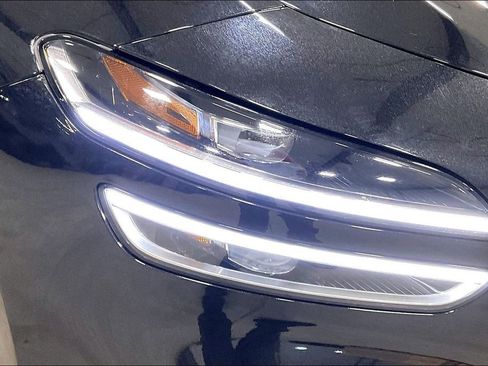 Used 2023 Genesis G70 2.0T w/ Sport Prestige Package image 31