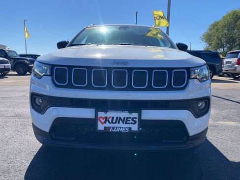 Used 2022 Jeep Compass Latitude w/ Convenience Group image 12