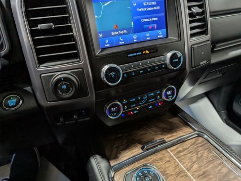 Used 2020 Ford Expedition Platinum image 23