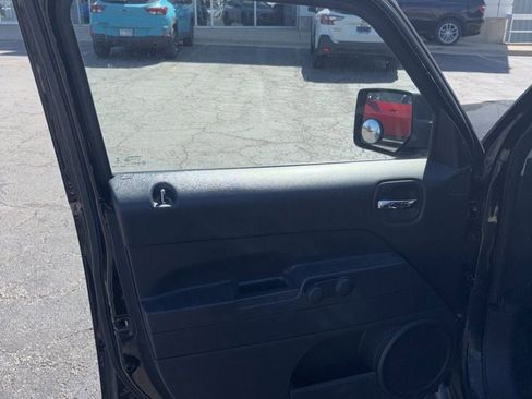 Used 2014 Jeep Patriot Sport FWD image 14