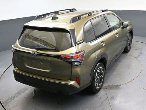 Used 2025 Subaru Forester Premium AWD/4WD image 50