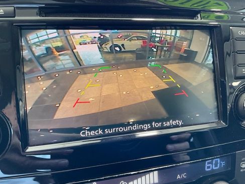Used 2019 Nissan Rogue SV FWD image 16