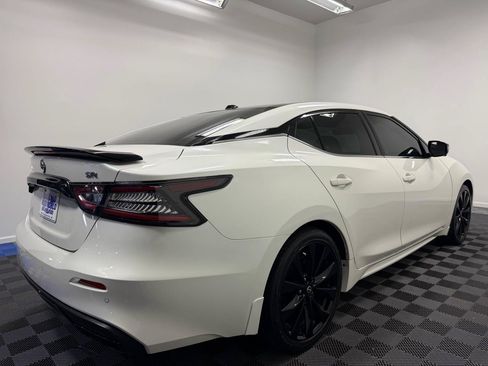 Used 2023 Nissan Maxima SR w/ Sport Mat Group FWD image 12