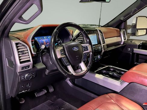 Used 2019 Ford F250 Platinum w/ Platinum Ultimate Package image 18