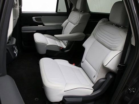 New 2025 Ford Expedition Max Platinum w/ Platinum Ultimate Package AWD/4WD image 11