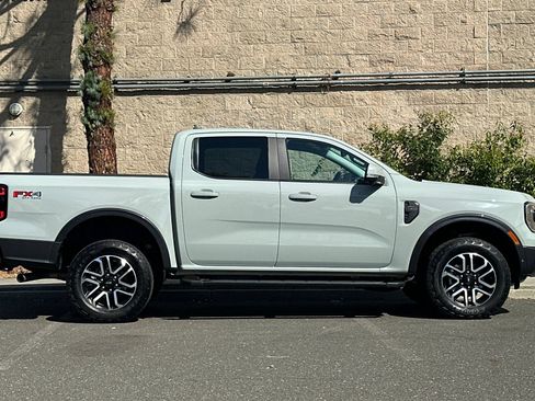 Certified 2024 Ford Ranger Lariat w/ FX4 Off-Road Package AWD/4WD image 2