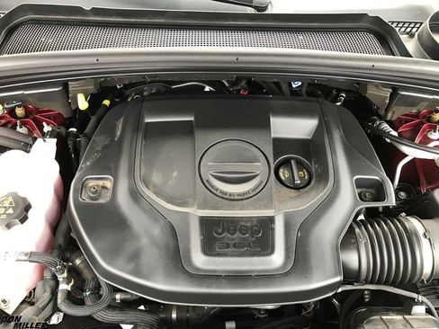 Certified 2023 Jeep Grand Cherokee Overland w/ Luxury Tech Group IV image 35