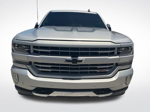 Used 2017 Chevrolet Silverado 1500 LTZ Z71 w/ LTZ Plus Package AWD/4WD image 2