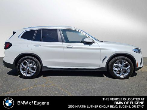 Used 2024 BMW X3 xDrive30i AWD/4WD image 2