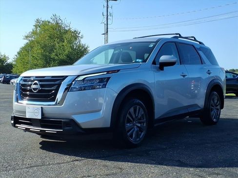 Used 2022 Nissan Pathfinder SV image 28