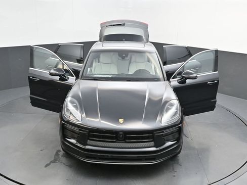 New 2025 Porsche Macan S image 43