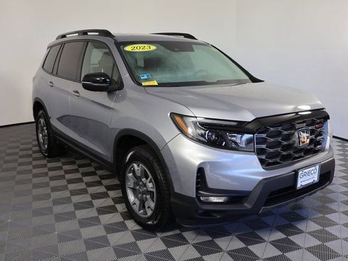 Used 2023 Honda Passport TrailSport image 1