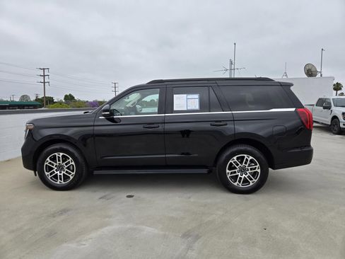 Used 2025 Ford Expedition Active RWD image 7