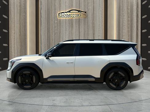 Used 2024 Kia EV9 GT-Line AWD/4WD image 7