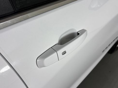 Used 2024 Chevrolet Equinox LT FWD image 12