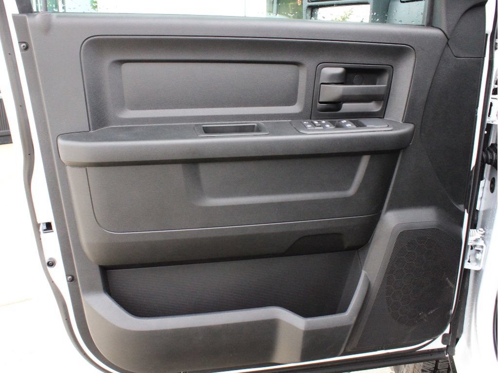 New 2027 RAM 3500 Tradesman w/ Chrome Appearance Group A AWD/4WD image 9