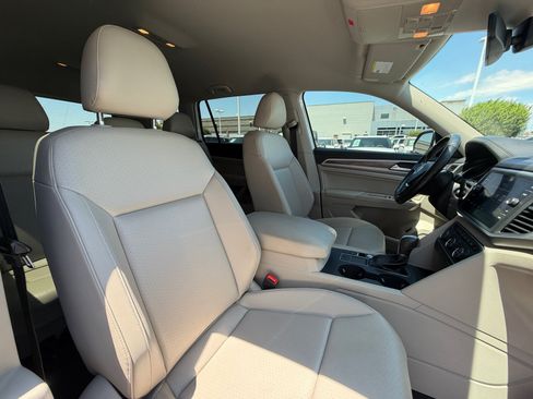 Used 2018 Volkswagen Atlas SE FWD image 19