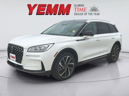 Used 2023 Lincoln Corsair Reserve w/ Equipment Group 201A AWD/4WD image 8