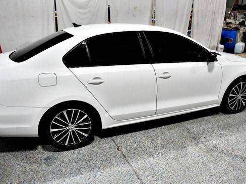 Used 2016 Volkswagen Jetta Sport FWD image 7