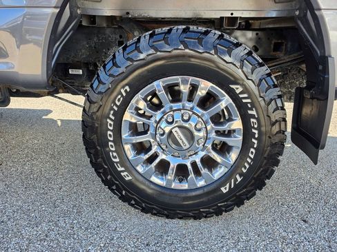 Used 2021 Ford F250 XLT w/ XLT Premium Package AWD/4WD image 32