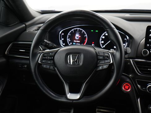 Used 2018 Honda Accord Sport image 14