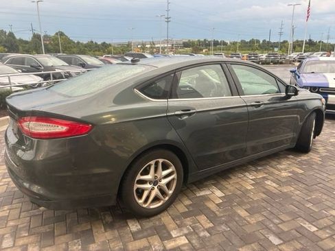 Used 2016 Ford Fusion SE w/ SE Cold Weather Package FWD image 7