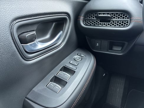 Certified 2026 Honda HR-V Sport image 38