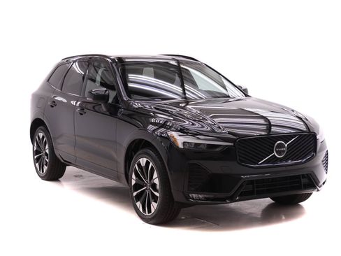 New 2026 Volvo XC60 B5 Plus w/ Protection Package Premier image 2