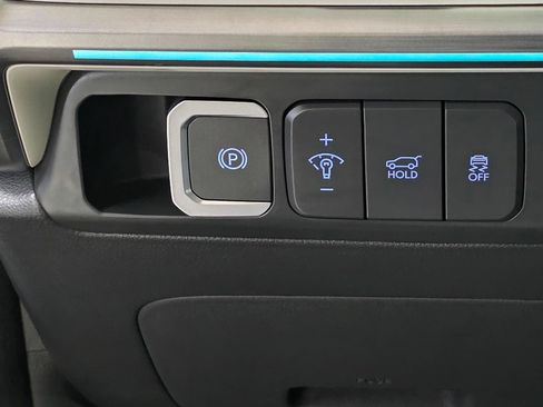 Certified 2025 Hyundai Santa Fe Limited FWD image 35