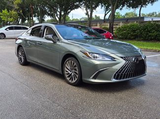 Used 2024 Lexus ES 350 w/ Technology Package FWD video 3