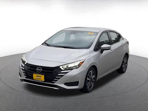 Used 2025 Nissan Versa SV FWD image 7