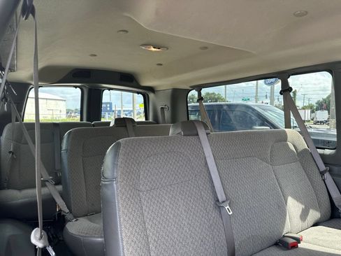 Used 2025 Chevrolet Express 3500 LT w/ LT Preferred Equipment Group RWD image 1