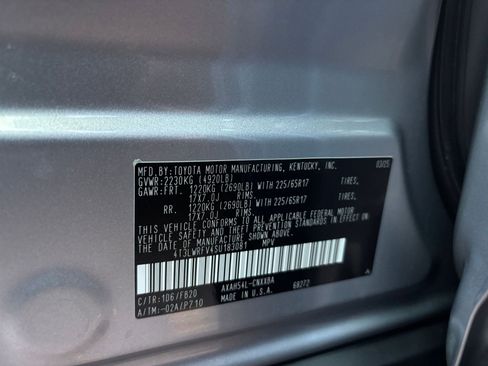 Used 2025 Toyota RAV4 LE image 29