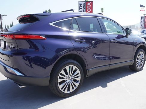 Used 2021 Toyota Venza XLE w/ Softex Package AWD/4WD image 5