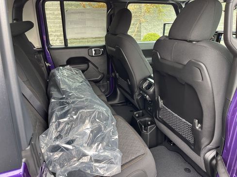 New 2026 Jeep Gladiator Mojave image 13