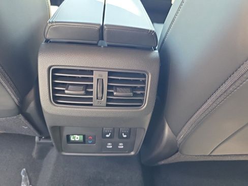 New 2026 Nissan Rogue Platinum image 14