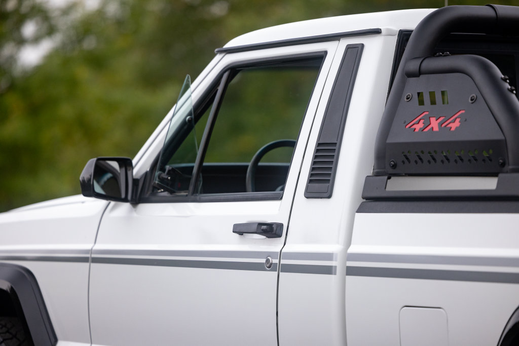 Used 1988 Jeep Comanche Pioneer AWD/4WD image 27