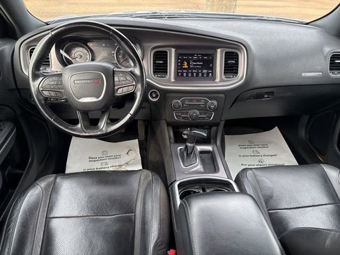 Used 2022 Dodge Charger SXT w/ Leather Interior Group image 12