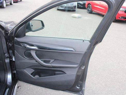 Used 2017 BMW X1 xDrive28i image 14