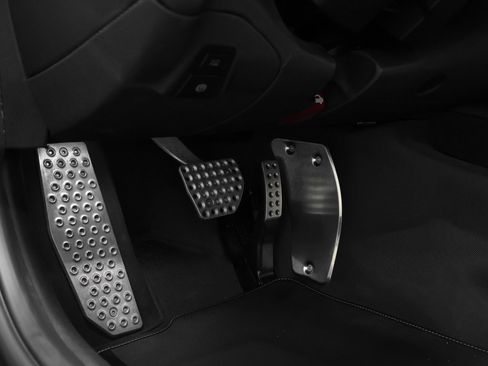 Certified 2022 Ferrari 812 Competizione image 59