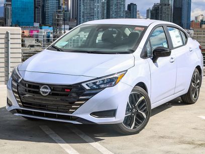 New 2025 Nissan Versa SR w/ Trunk Package